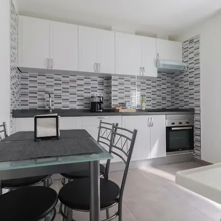 Bello Apartment *